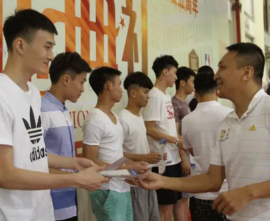 如何设计科学合理的篮球轮换训练方案_1
